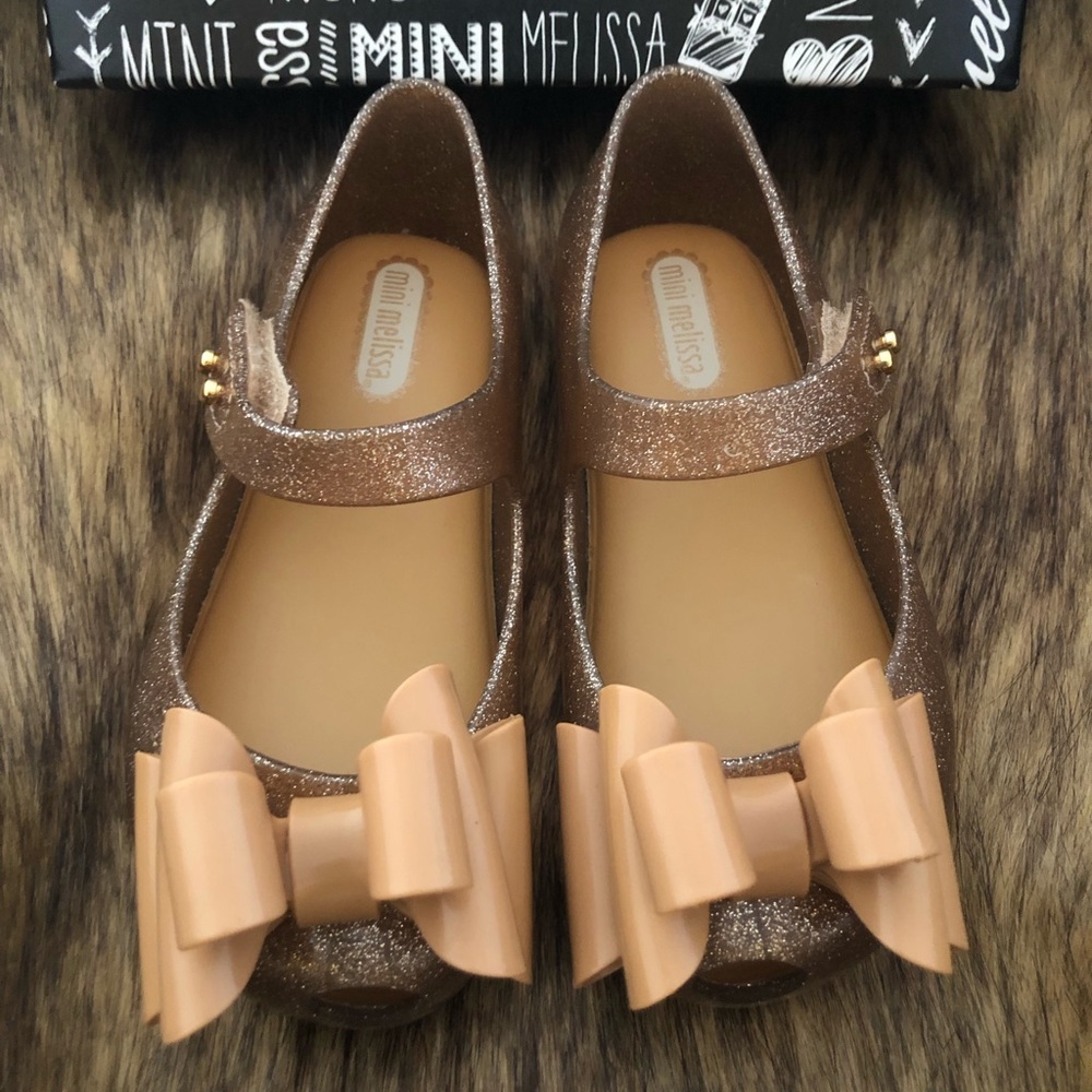 BRAND NEW MINI MELISSA BOW 8